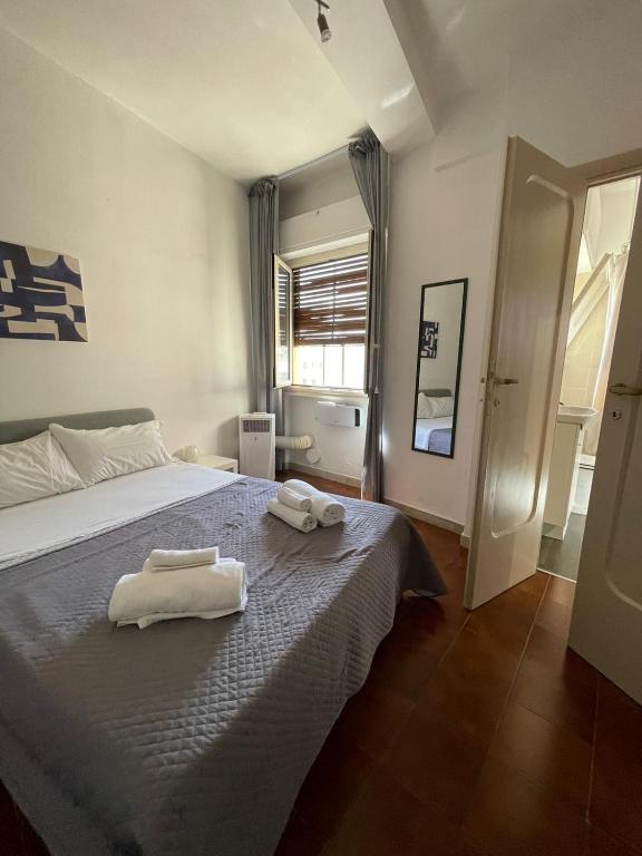 A bed or beds in a room at 100 PASSI Politeama