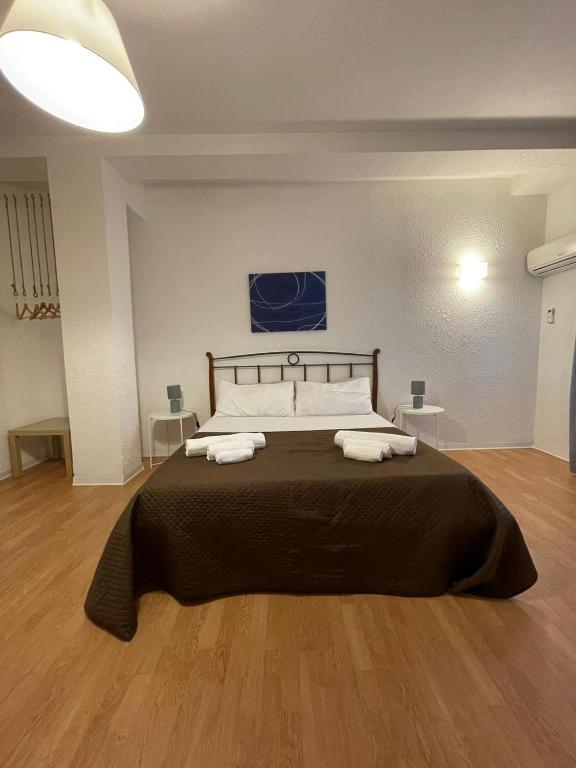 A bed or beds in a room at 100 PASSI Politeama
