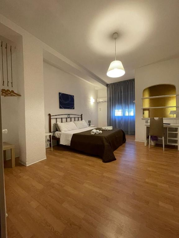 A bed or beds in a room at 100 PASSI Politeama