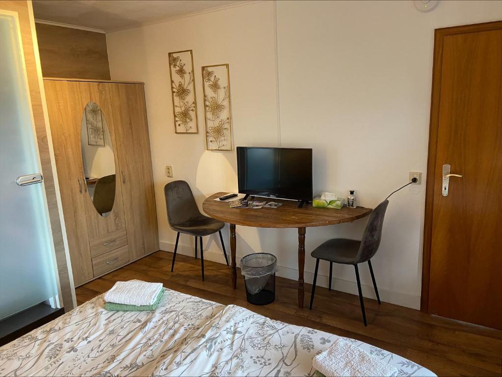 Gretel von Birne - 17