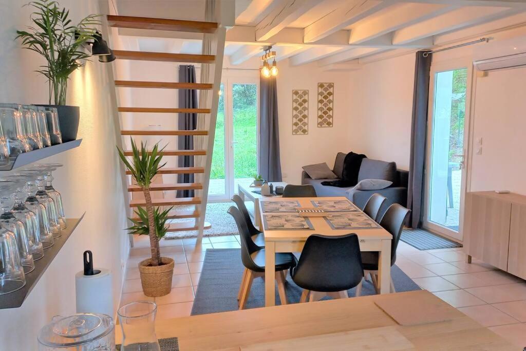 Photo de la galerie de l'établissement Appartement 70 m2 - Terrasse et Jardin privatifs, à Mouguerre