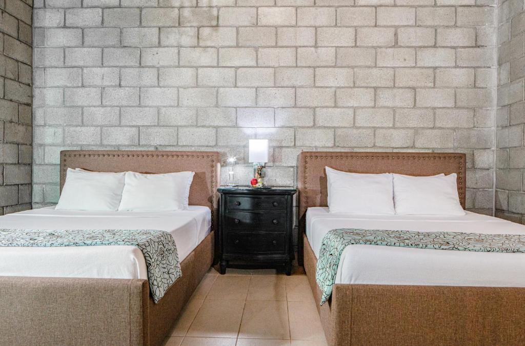 Casa Madre Tierra - Deluxe Double Room With Two Double Beds