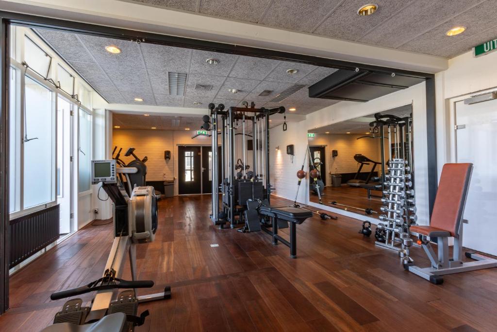 Fitness centrum a/nebo fitness zařízení v ubytování Strandhotel Westduin