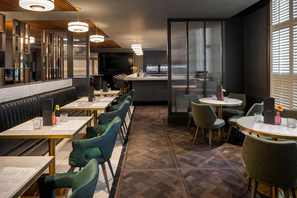 Crowne Plaza Leeds by IHG - Resim 8