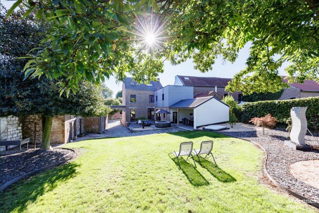 Li Mohone, Donceel (updated prices 2025)