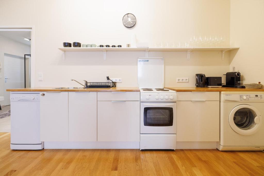 Kuchnia lub aneks kuchenny w obiekcie Vienna City Apartments Krongasse