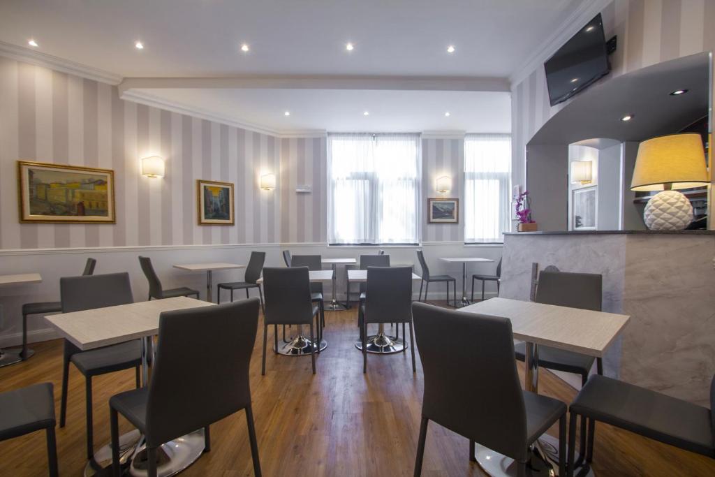 Hotel Flora - Resim 13