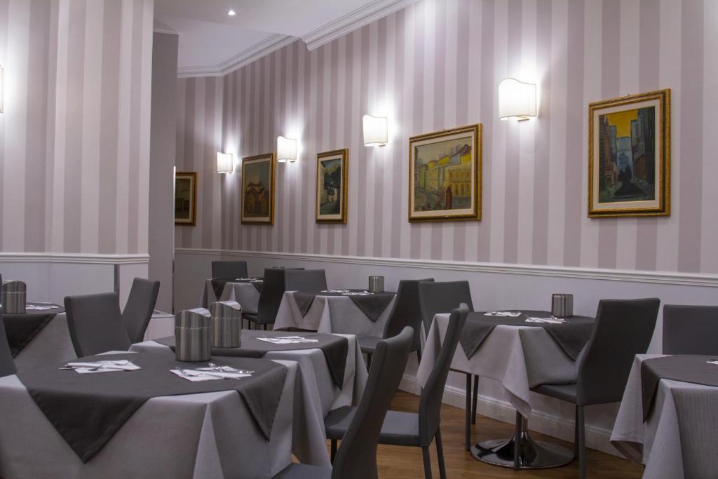 Hotel Flora - Resim 12