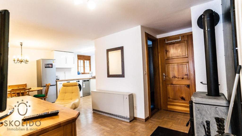 Kuchyň nebo kuchyňský kout v ubytování Gemütliches Ferienhaus Brigerbad