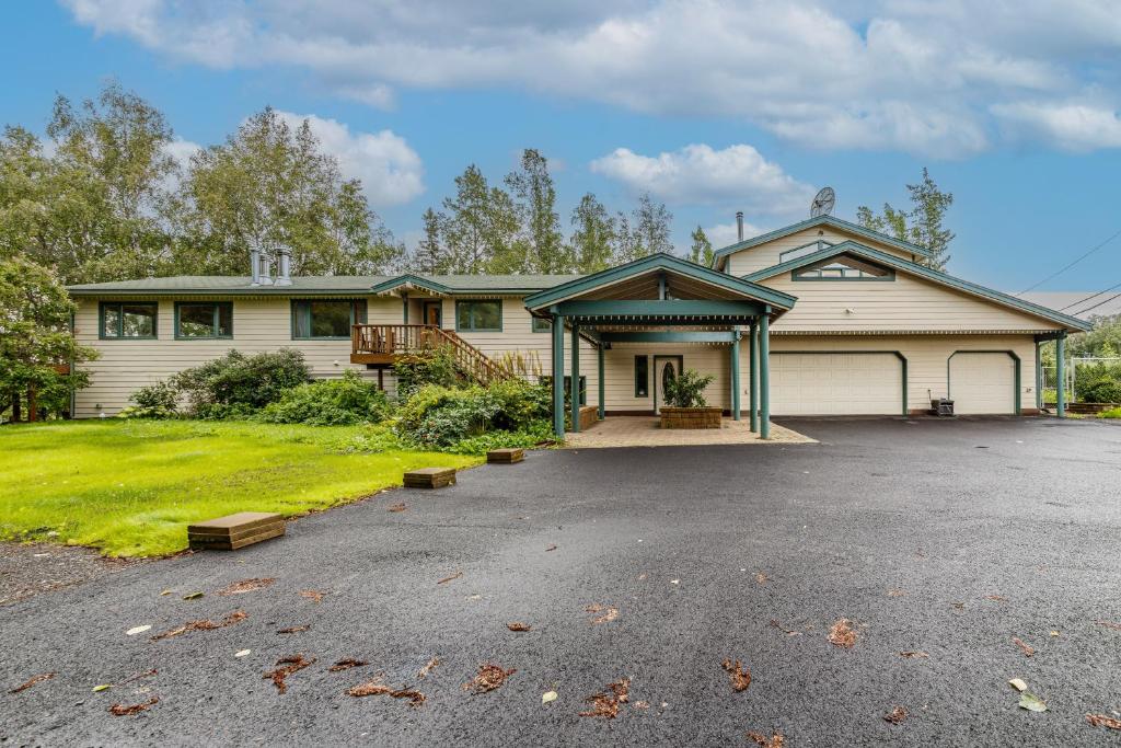 Sand Lake View House, Anchorage (updated prices 2024)