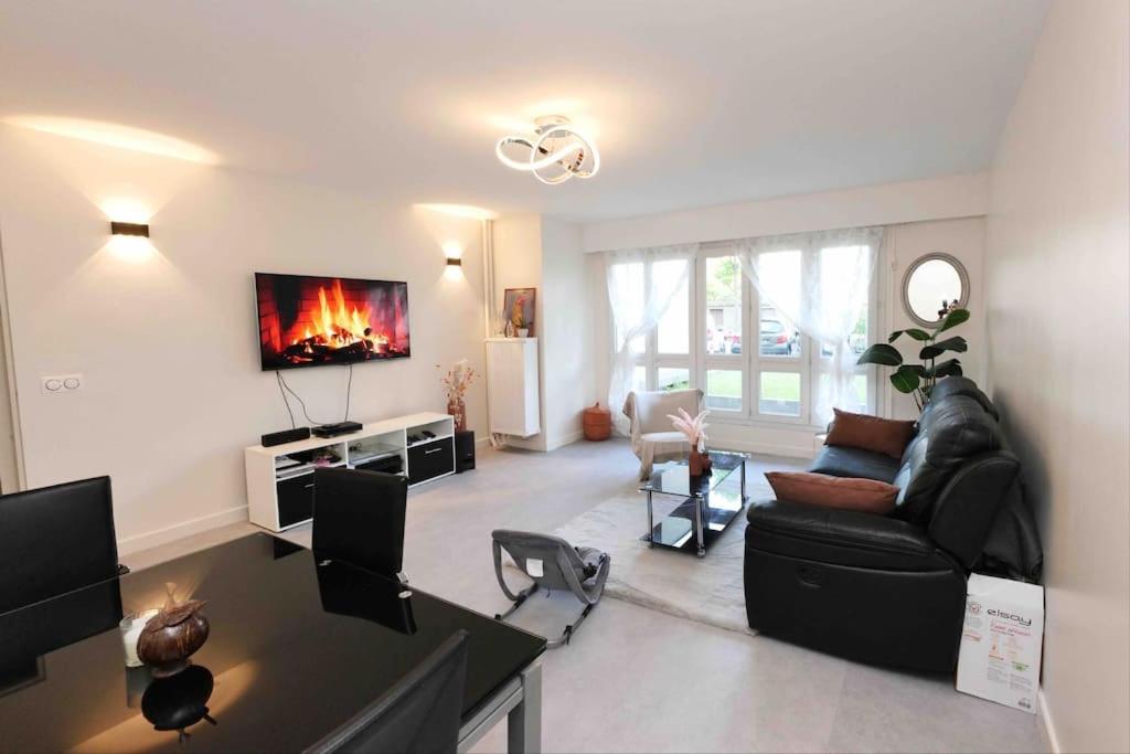 Appartements l’îles SaintDenis, VilleneuvelaGarenne (updated prices