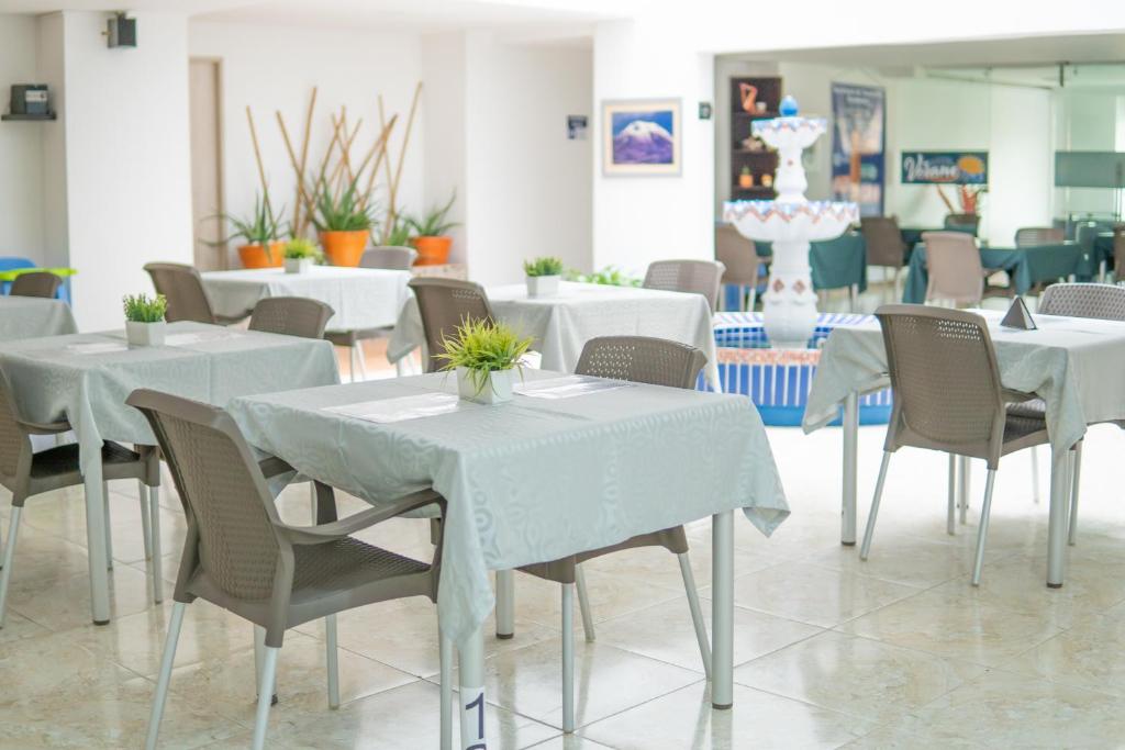 Restaurace v ubytování HOTEL VERANO