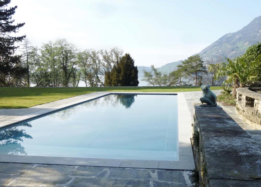 Bazén v ubytování See- und Seminarhotel FloraAlpina Vitznau nebo v jeho okolí