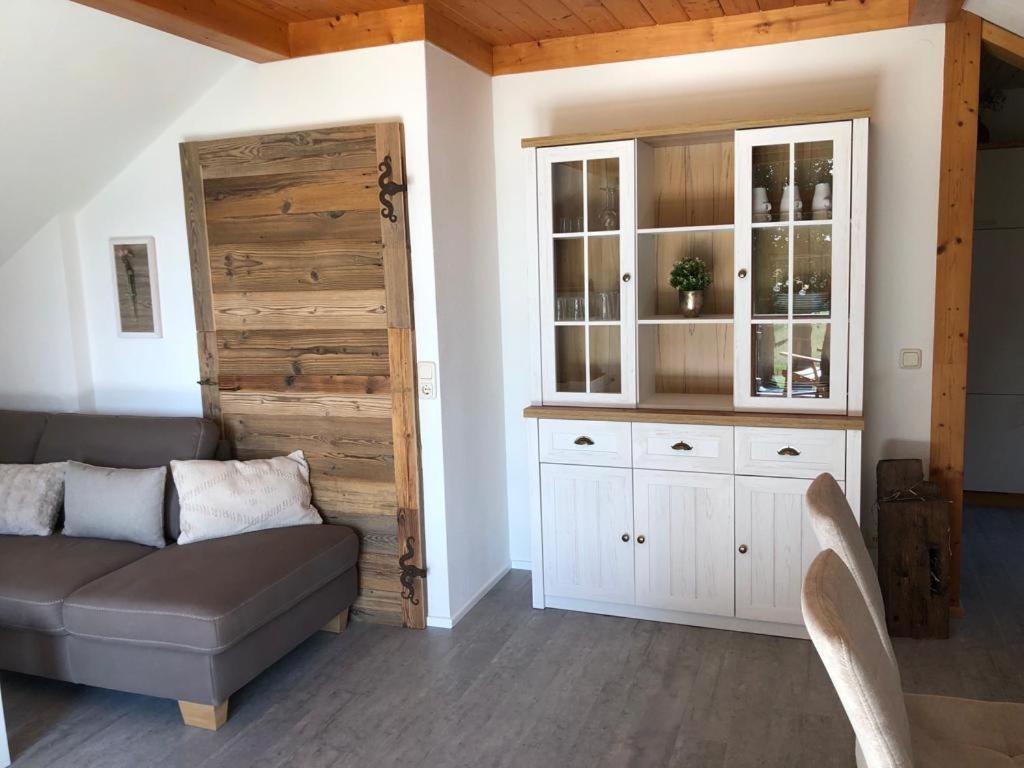 Posezení v ubytování Ferienwohnung Buchenblick