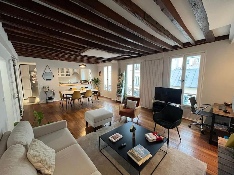 Lovely large apartment (4p) near Montparnasse