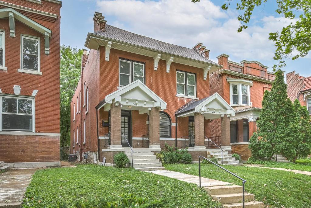 Expansive Downtown Home