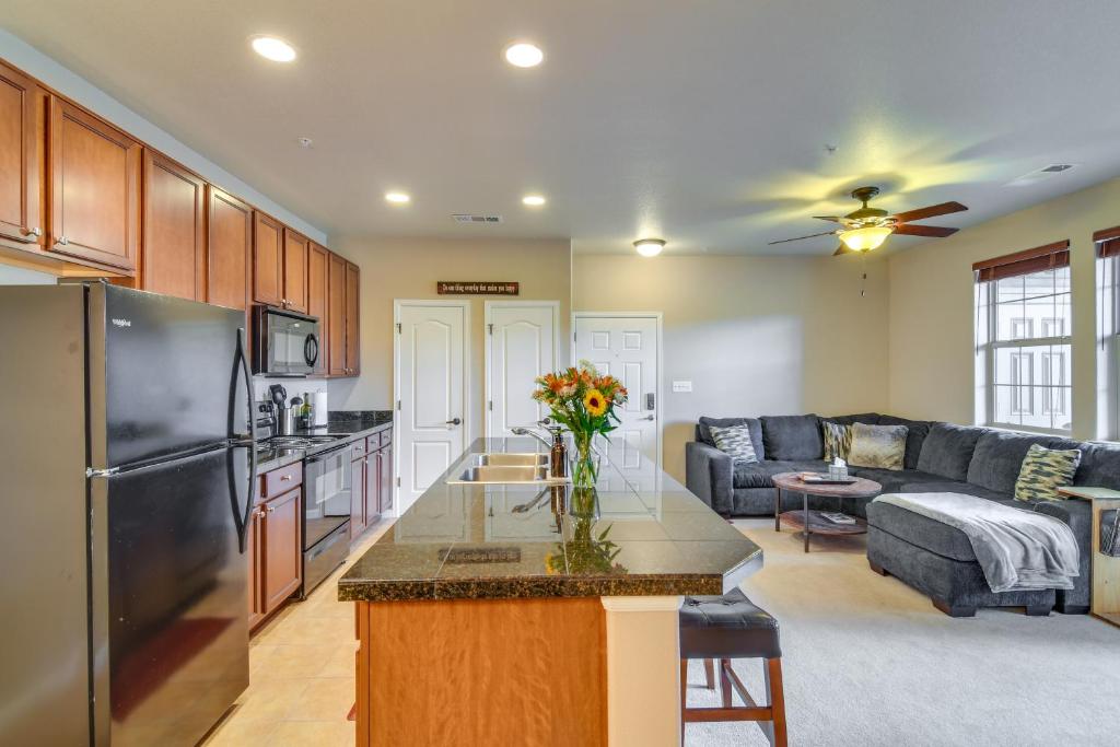 Condo with Patio and Hot Tub Access Near Granby Ranch!, Granby