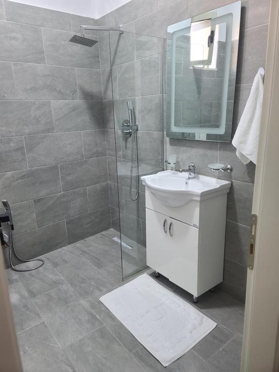 Home Inn Apartaments Tirana - Image 3