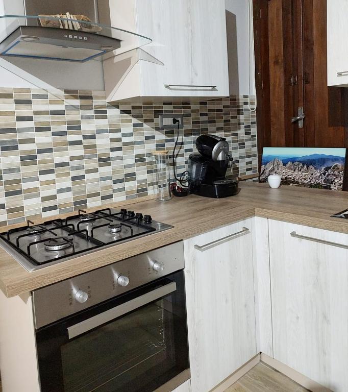 Kuchyň nebo kuchyňský kout v ubytování Pietrapantone B&B