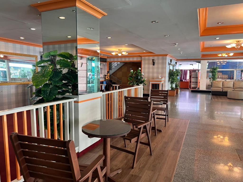 Asia Grand Hotel - Resim 16