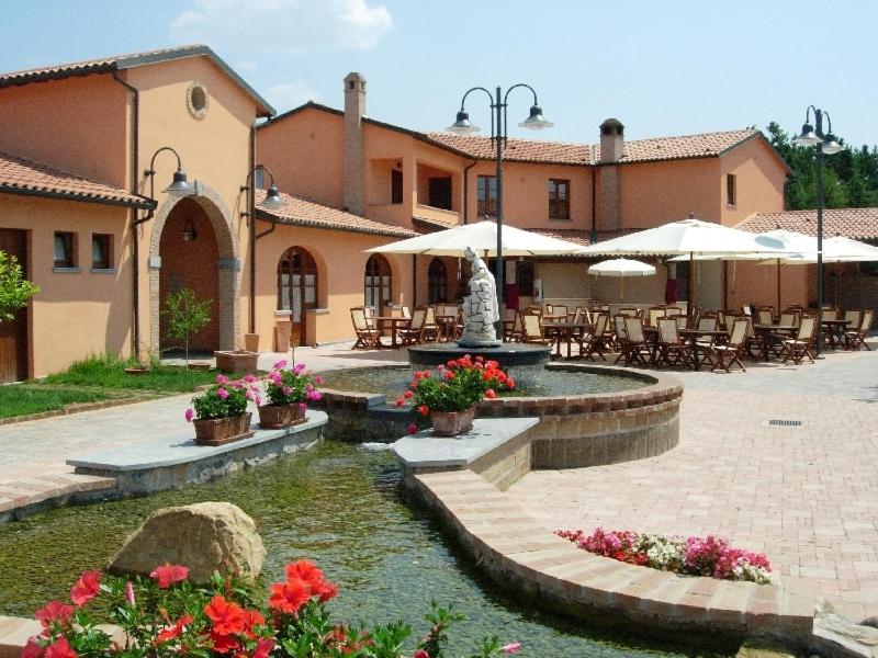 Budova, v ktorej sa apartmánový hotel nachádza