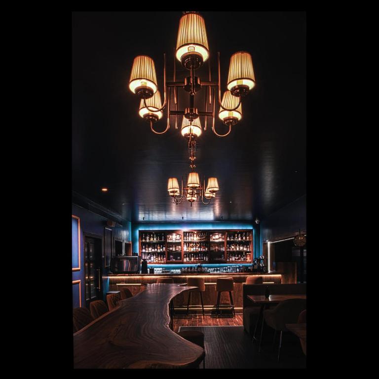 Lounge nebo bar v ubytování Kings Hotel Egmore