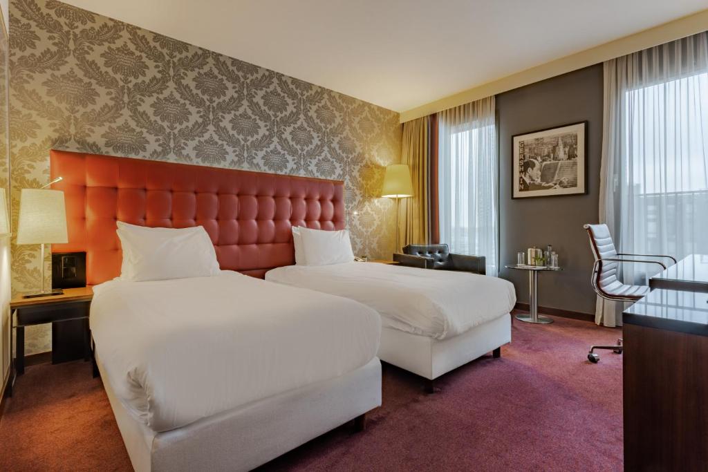 Postel nebo postele na pokoji v ubytování Crowne Plaza Amsterdam - South by IHG