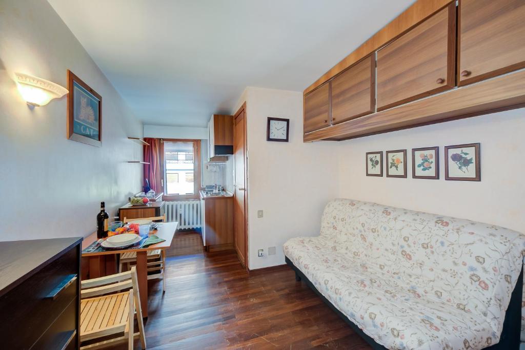 Studio Monterotta Nest few steps from ski Happy Rentals, Sestriere