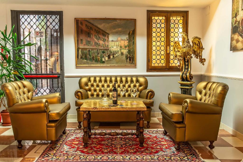 Hotel La Fenice et Des Artistes - Resim 41