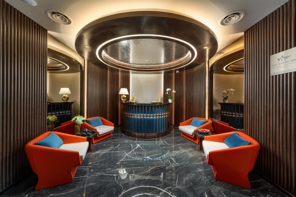 Posezení v ubytování Sea Stars Cruise Ha Long