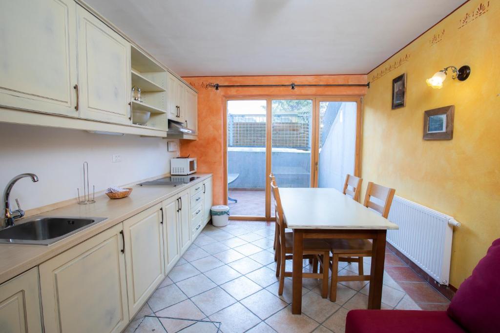 Apartments Telemark Kranjska Gora - Two-Bedroom Apartment With Terrace - Half Basement