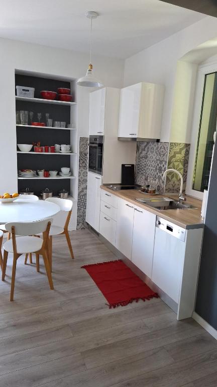 Vana & Tea Luxury Studio Apartment - 15