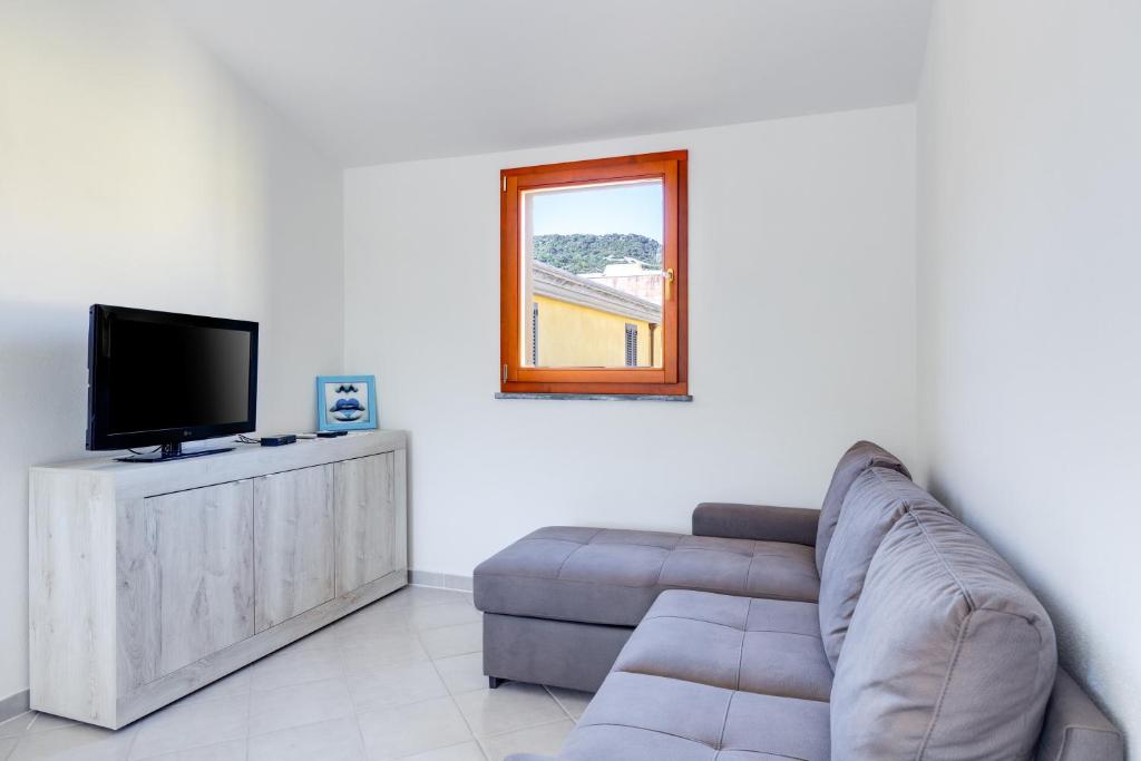 Casa Isa a Bosa - Spazioso Appartamento Panoramico