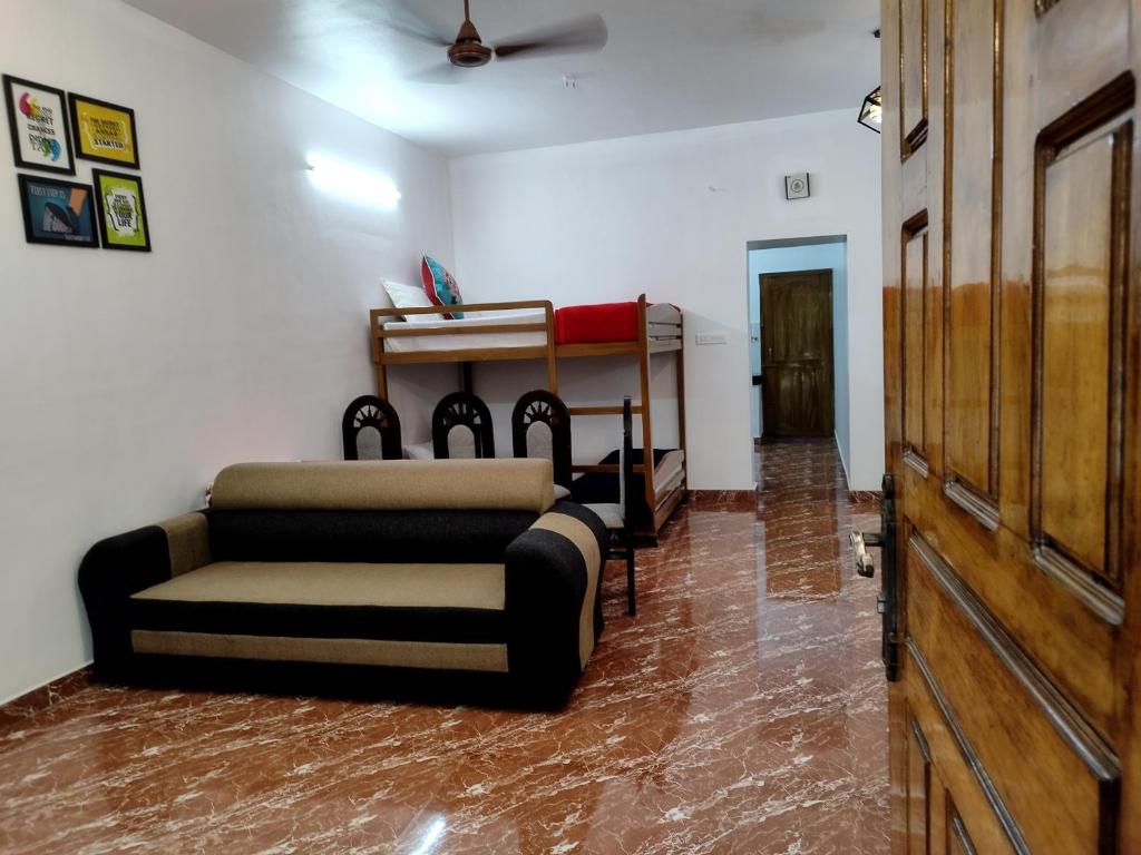 BEN COTTAGE - Appartement - Begane Grond