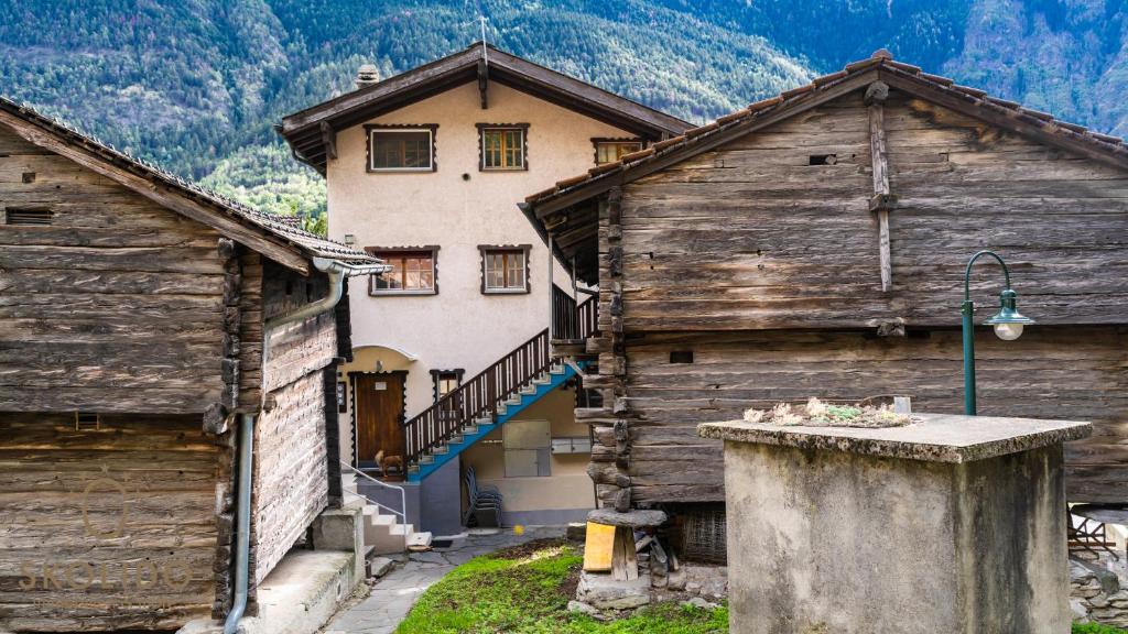 Nespecifikovaný výhled na hory nebo výhled na hory při pohledu z apartmánu