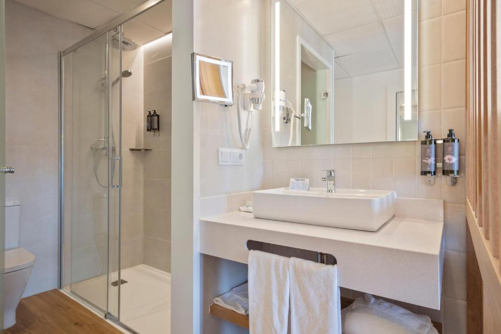 Koupelna v ubytování Hotel Best Terramarina