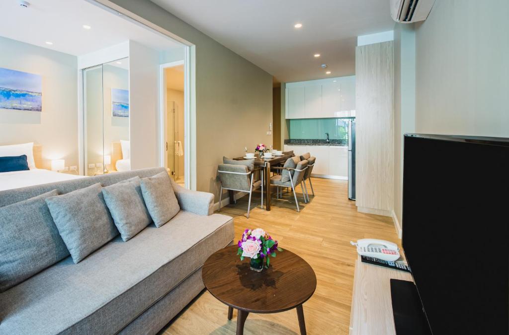 Diamond Resort Phuket Official Account - Drie Slaapkamers Suite Zwembad Terras