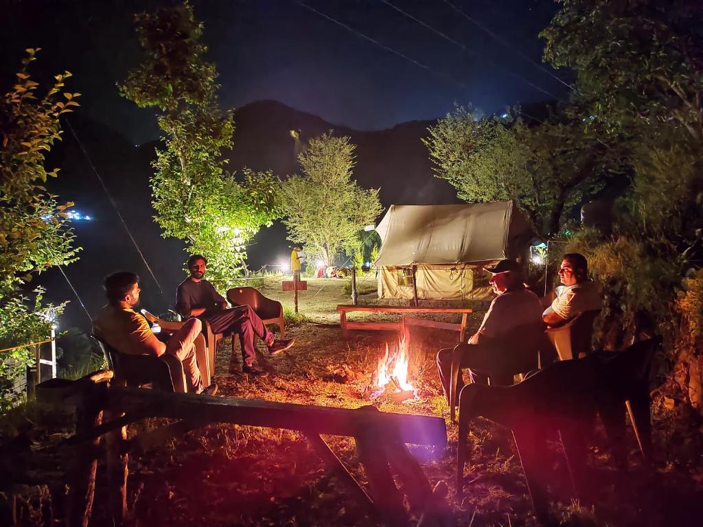 Hosté ubytování Shakoon Camps & Farmstay Nainital