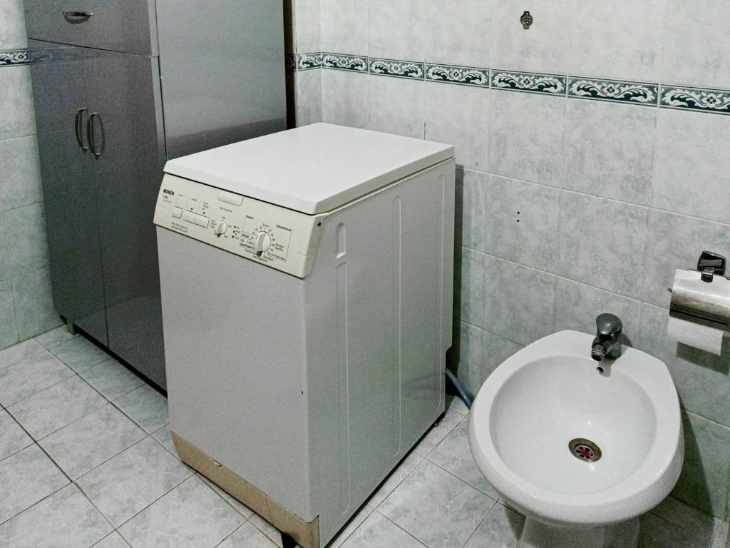Modern apartment in Plazh area - Image 6