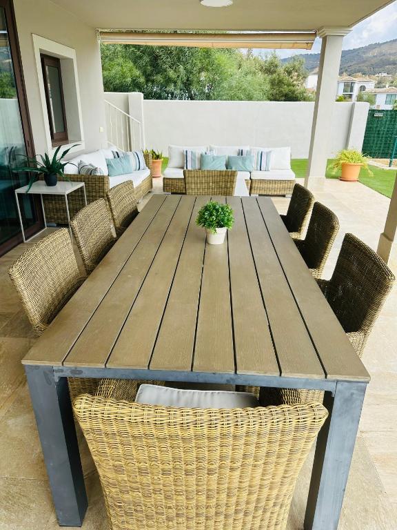 Posezení v ubytování Villa Issa Private Loft in Marbella
