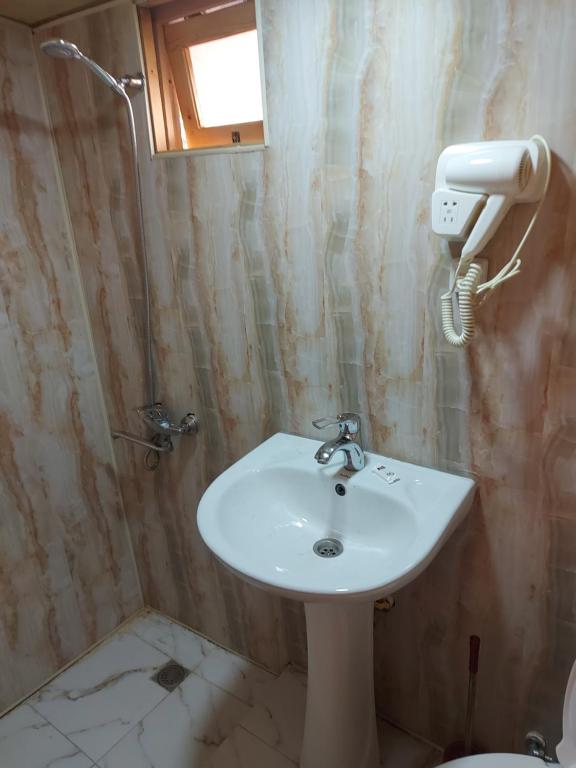 Old City Hotel 1 - Triple Room With Private Bathroom
