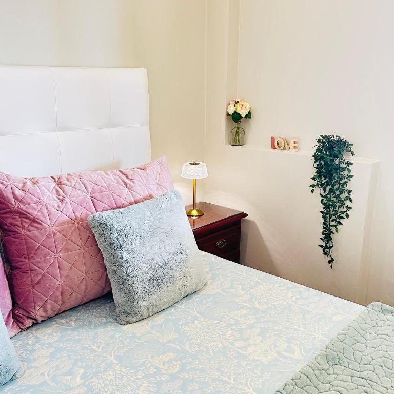 Postel nebo postele na pokoji v ubytování Villa Issa Private Loft in Marbella