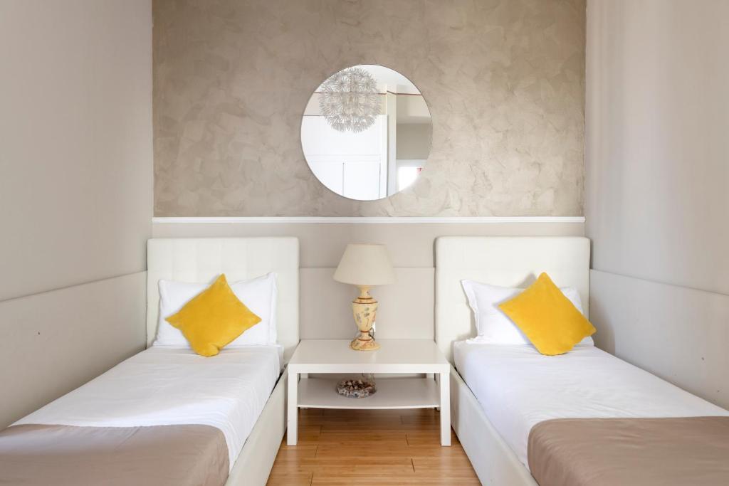 Heart Milan Apartments Duomo District - 11