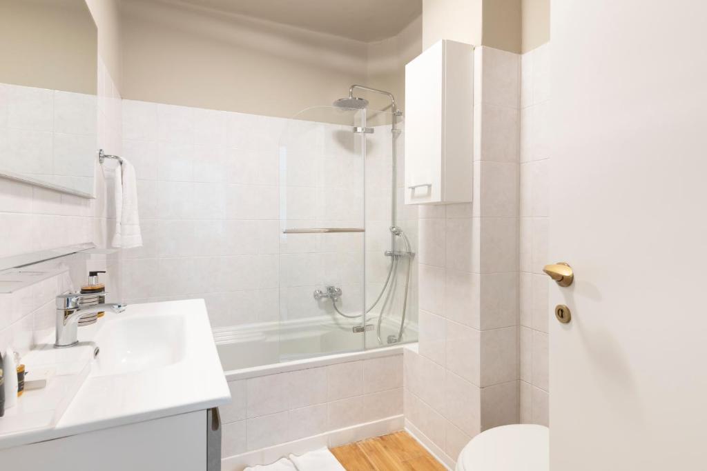 Heart Milan Apartments Duomo District - 9