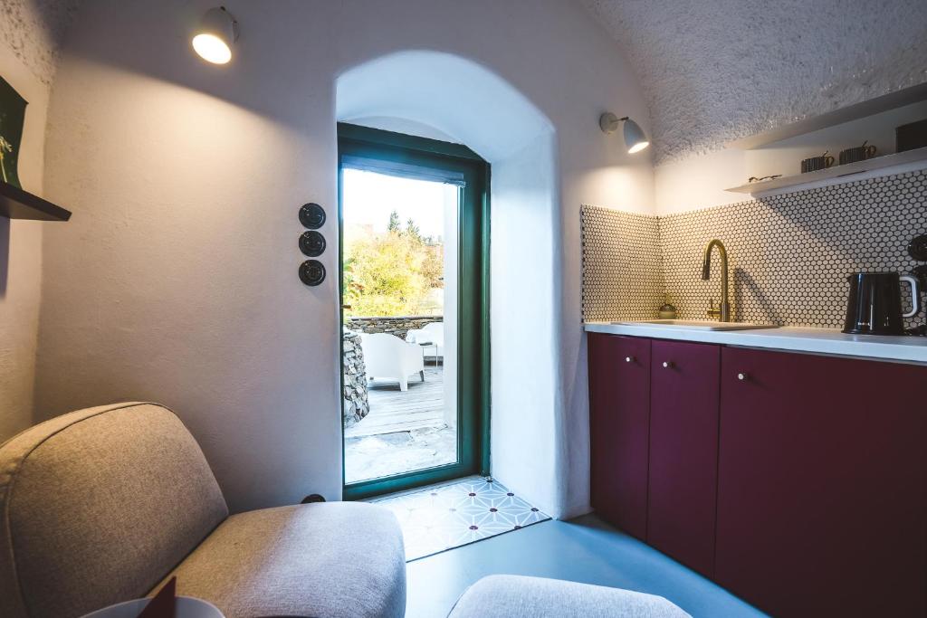 Η κουζίνα ή μικρή κουζίνα στο Domeček / Tiny House