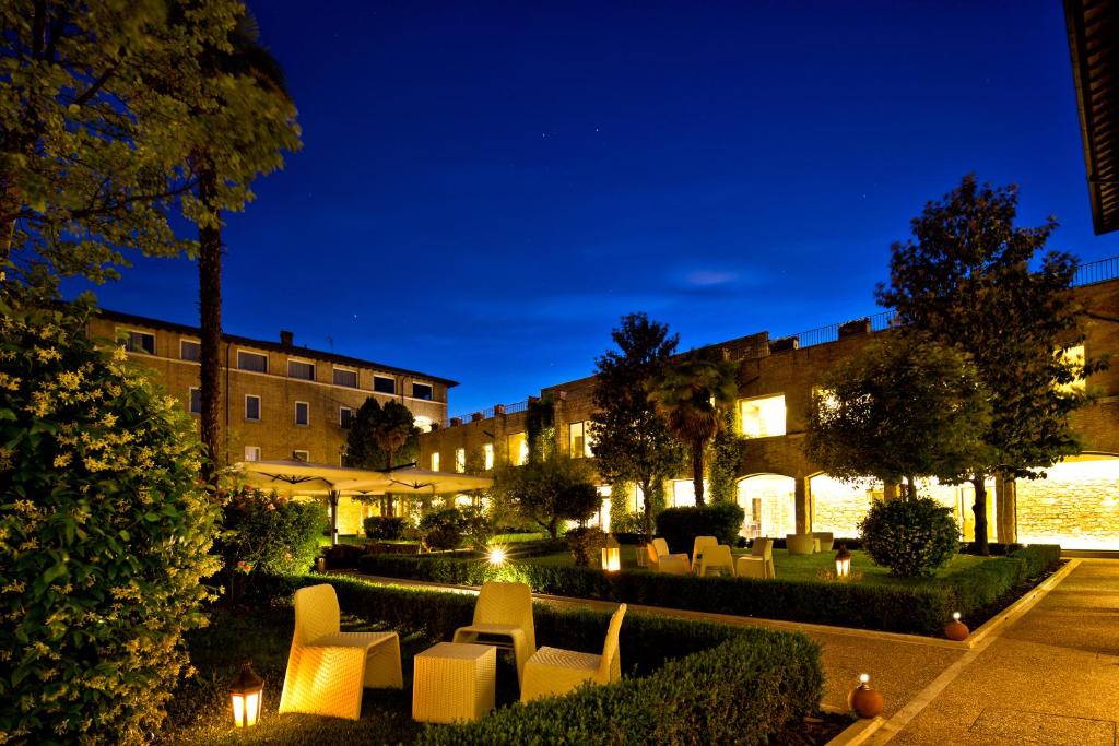 Um jardim em TH Assisi - Hotel Cenacolo