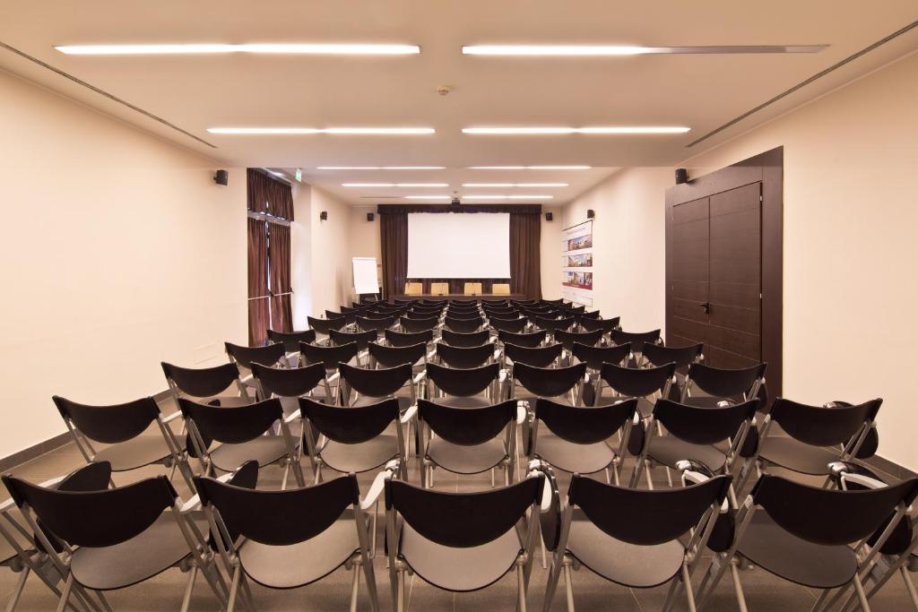 Área de negócios e/ou sala de conferências em TH Assisi - Hotel Cenacolo
