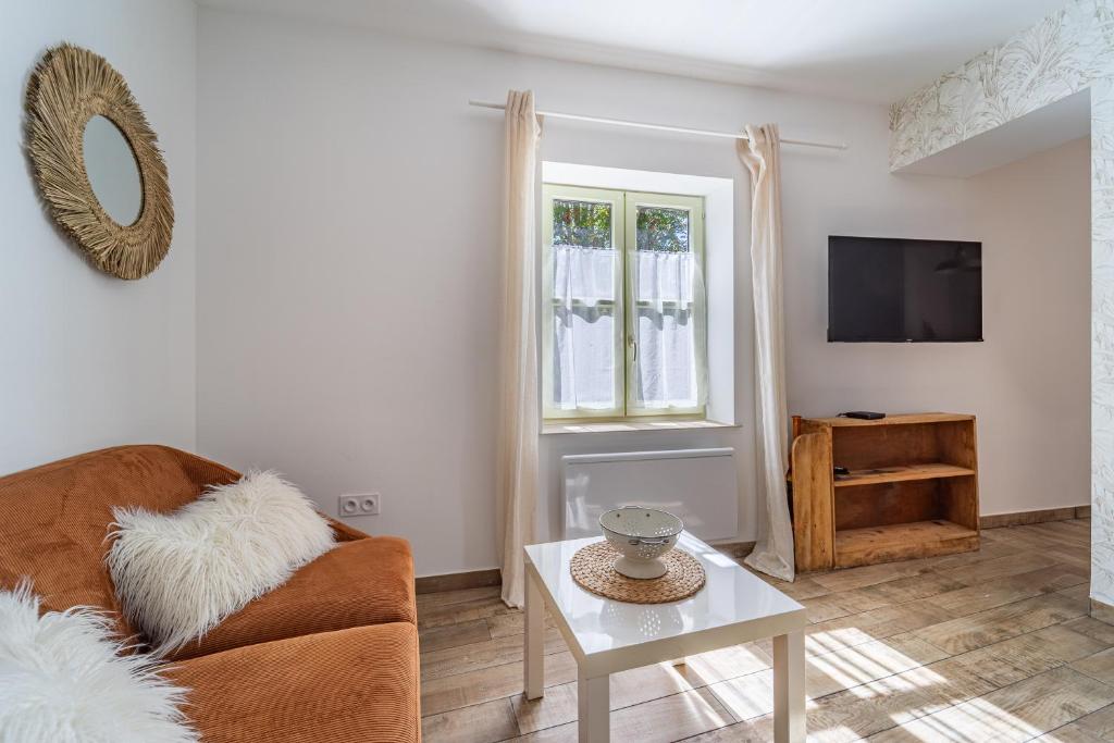 TV a/nebo společenská místnost v ubytování Cosy Room's
