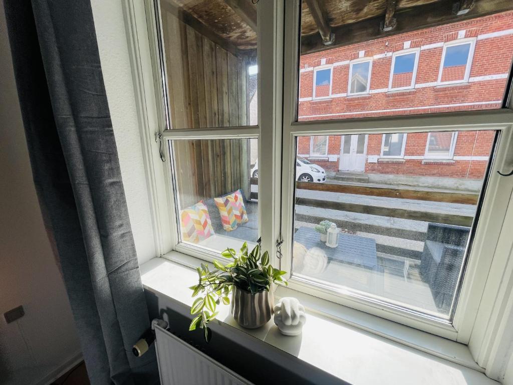 Balkón nebo terasa v ubytování aday - Central Terrace Apartment in Hjorring