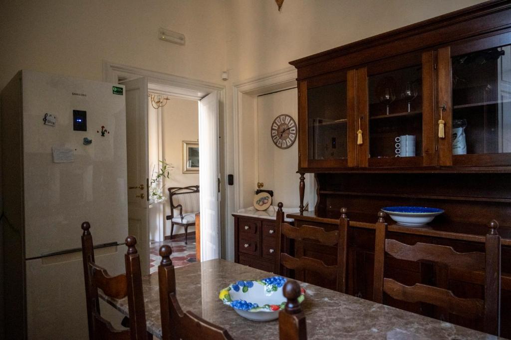 Kuchnia lub aneks kuchenny w obiekcie Villa Giada